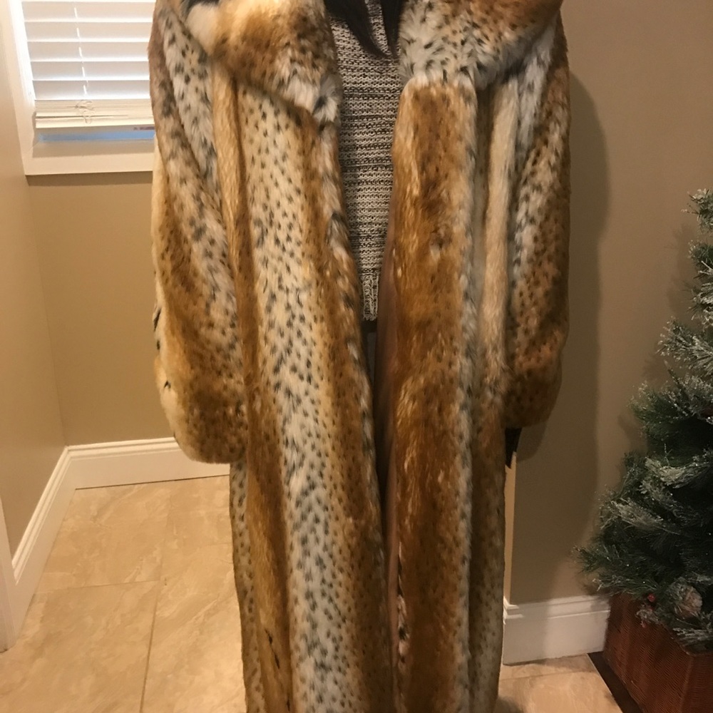 Pamela Mccoy Faux Fur Coat